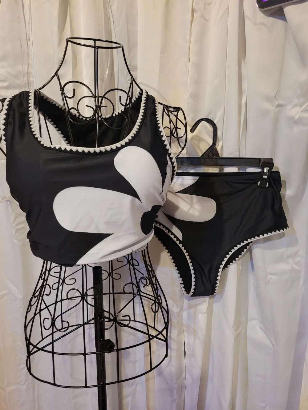 Amazon Women's Black and White Floral Bikini Set
